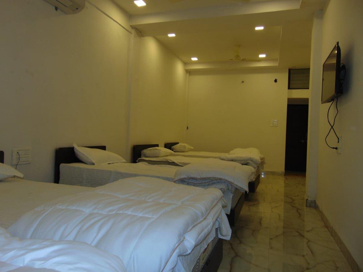 Hotel Kalajanki Ujjain Exterior photo